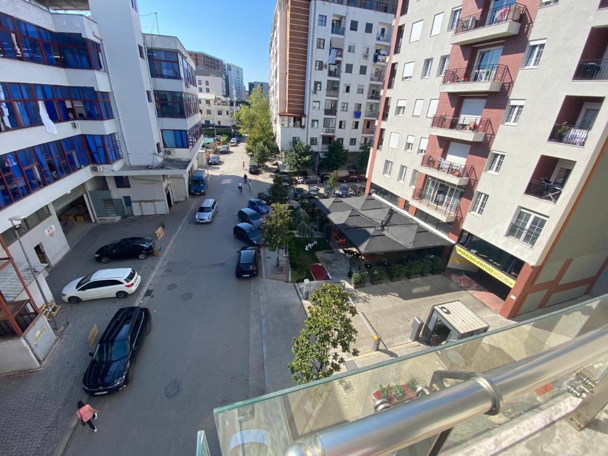 Lovely Apartment Tirana Kültér fotó